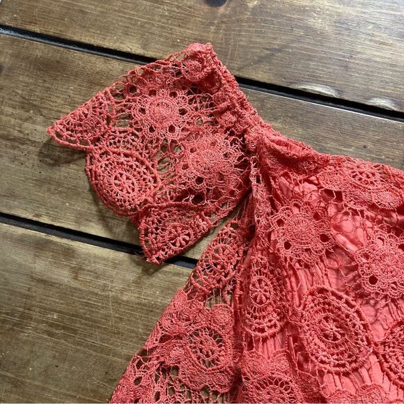 Lord & Taylor Design Lab Lace Coral Off Shoulder Sleeve Small Crop Top - Picture 2 of 10